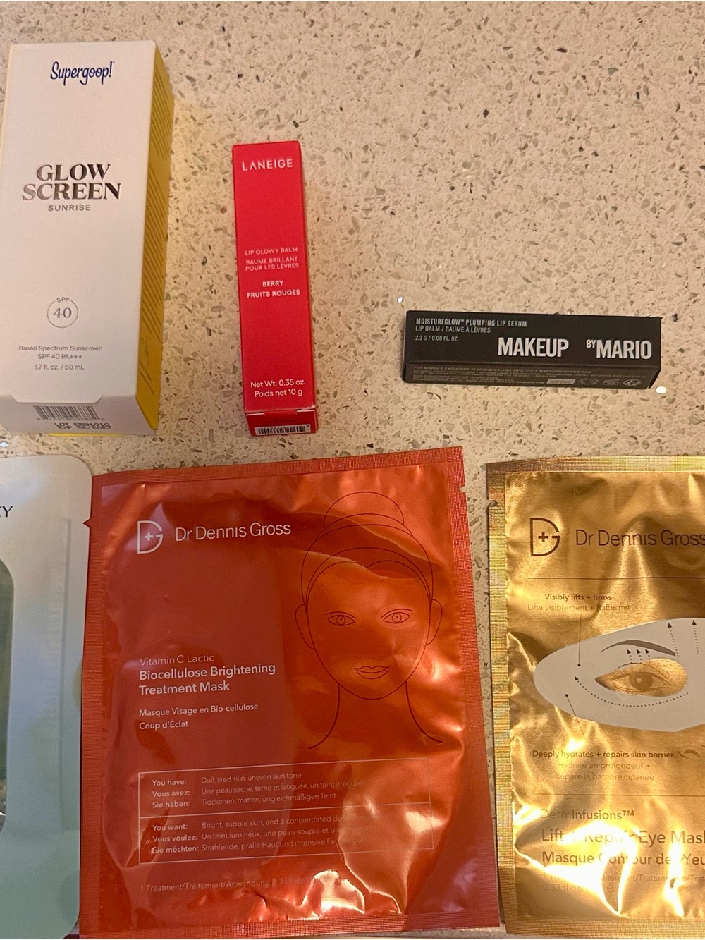 Pamper kit - masks, sunscreen, lip balm